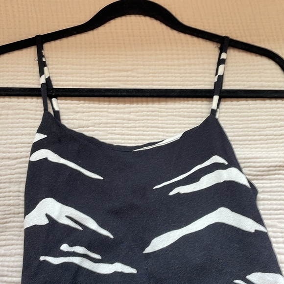 Reformation Lindsay Dress - Picture 5 of 8